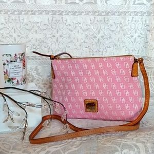 💮 Dooney & Bourke 💮  pink,cross body purse,